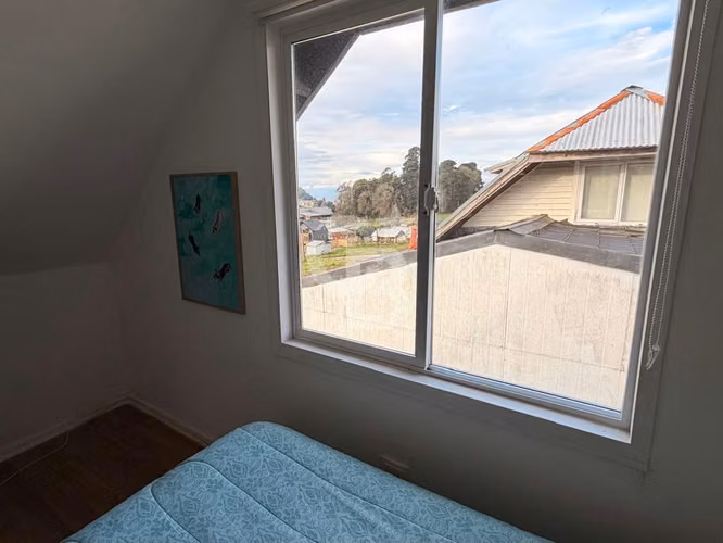 Casa con linda vista al lago - Imagen 16