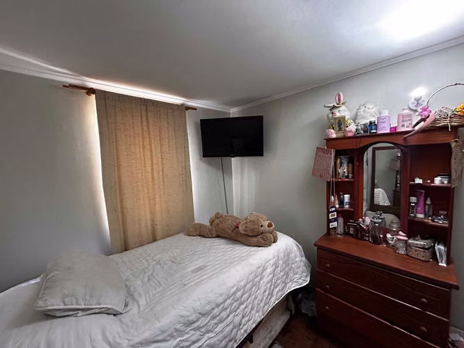 Casa en Ñuñoa - sector seguro y consolidado ! (180152) - Imagen 11