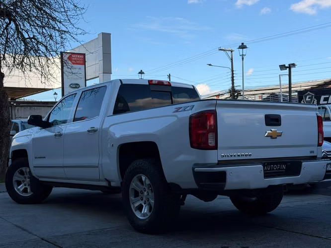 CHEVROLET SILVERADO LTZ 2018