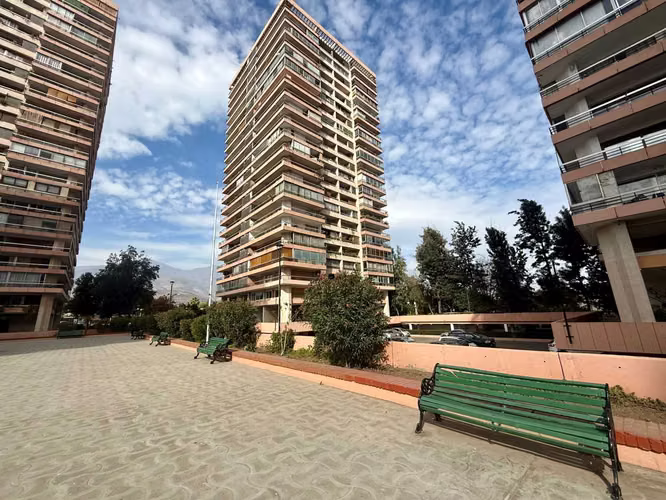 OPORTUNIDAD LAS CONDES DPTO 3D2B  (180170)