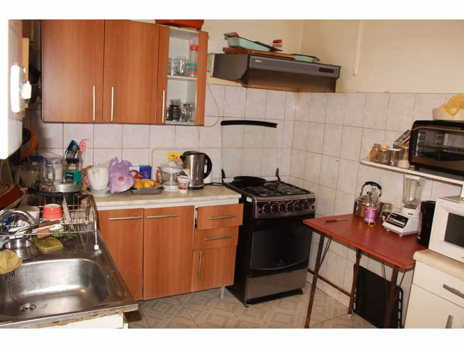 Gestimob , vende casa con excelente ubicación para inversionistas, a una cuadra de metro Republica