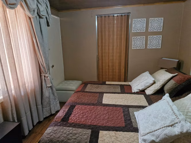 Gestimob vende amplia casa de un piso en pasaje Aulén , Villa Robert Kennedy, Estación Central - Imagen 7