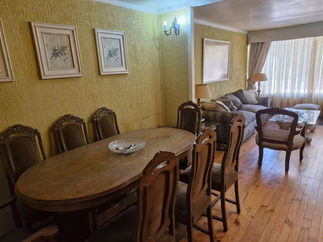 Gestimob vende amplia casa de un piso en pasaje Aulén , Villa Robert Kennedy, Estación Central - Imagen 4