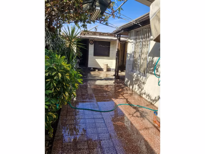 Gestimob vende amplia casa de un piso en pasaje Aulén , Villa Robert Kennedy, Estación Central - Imagen 11