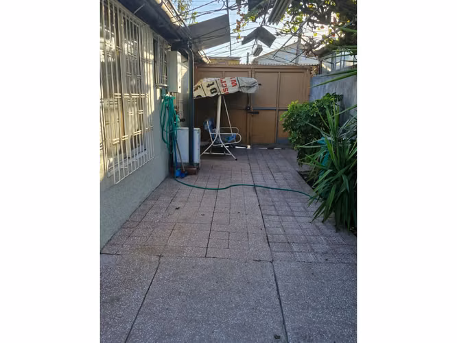 Gestimob vende amplia casa de un piso en pasaje Aulén , Villa Robert Kennedy, Estación Central - Imagen 12
