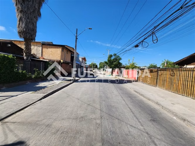 Casa en venta de 5 dorm. en El Bosque