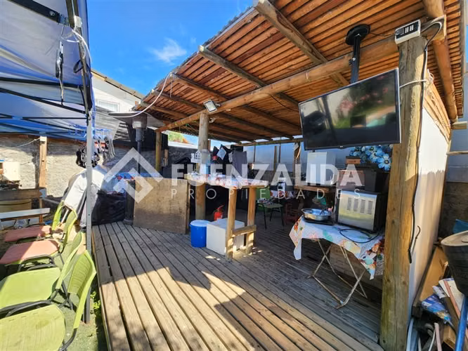 Casa en venta de 5 dorm. en El Bosque