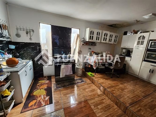 Casa en venta de 5 dorm. en El Bosque - Imagen 5
