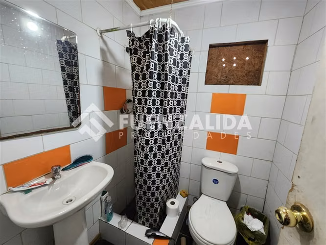 Casa en venta de 5 dorm. en El Bosque