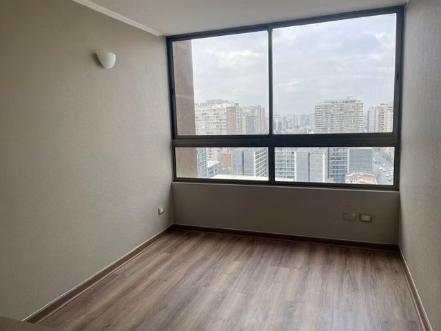 Arriendo departamento 1 dorm. en calle Portugal - Imagen 4