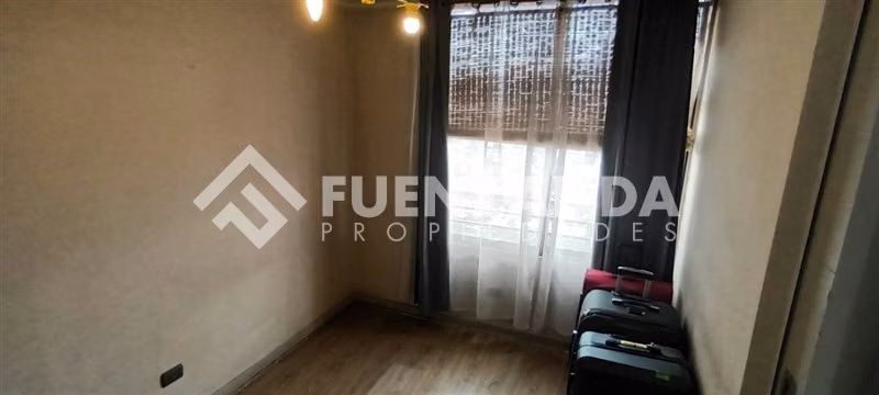 Departamento en Venta de 2 Dorm. 2 Baños, en Macul