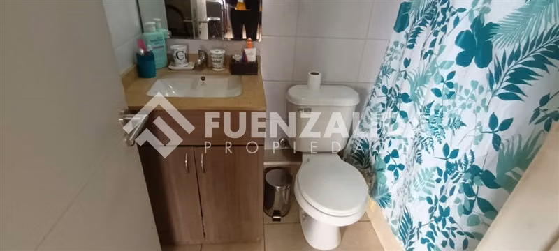 Departamento en Venta de 2 Dorm. 2 Baños, en Macul