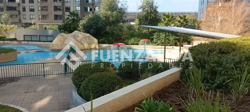 Departamento en Venta de 2 Dorm. 2 Baños, en Macul