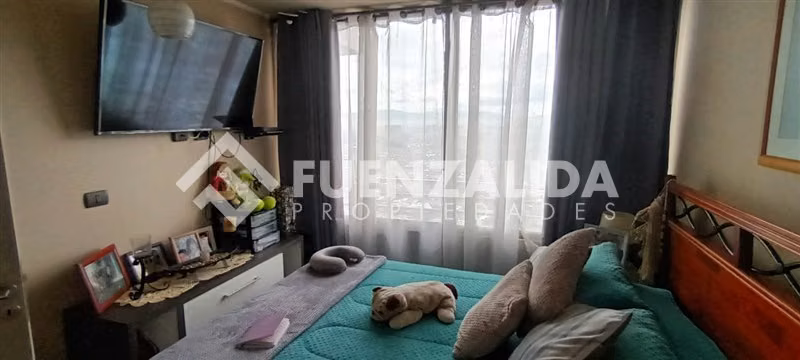 Departamento en Venta de 2 Dorm. 2 Baños, en Macul