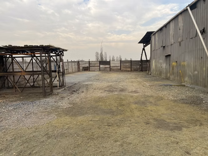 GRAN Bodega Industrial y oficinas 5000m² en Lampa