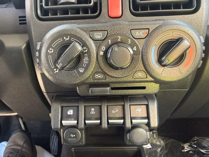 SUZUKI JIMNY 2026