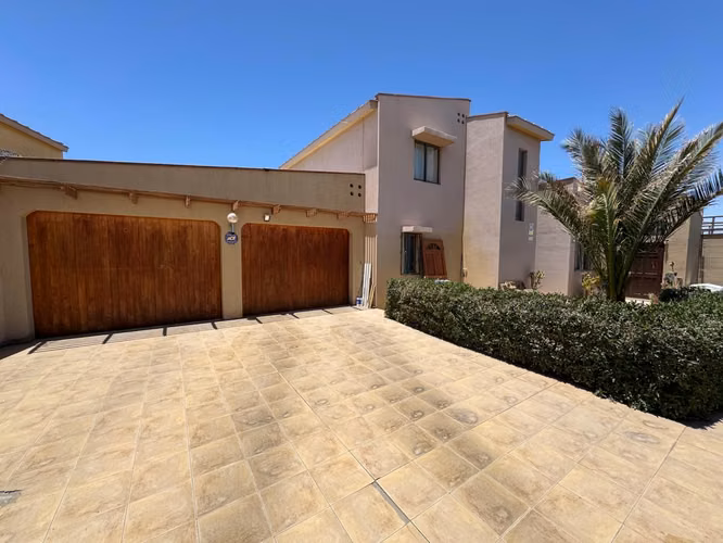 IMPERDIBLE OPORTUNIDAD PRECIOSA CASA  VILLA LOMAS HUASI, CALAMA