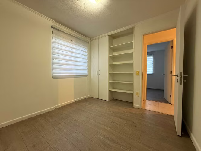 SE ARRIENDA DEPARTAMENTO DE TRES DORMITORIOS Y UN BAÑO TCO - Imagen 4