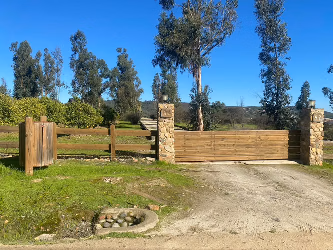 Parcela 4d 3b, piscina, frutales y vista al embalse