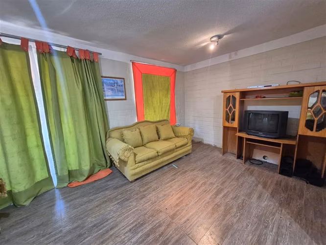 Casa en venta de 3 dorm. en Algarrobo