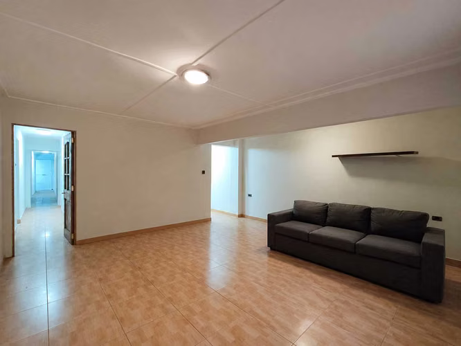 Amplia Casa En Venta En Sector Centro Calama (180147)