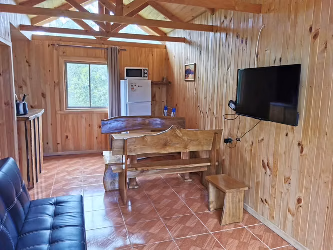 Parcela 5.000 M2 Con 3 Cabañas + Bodega - A Minutos De Pucón - Imagen 7