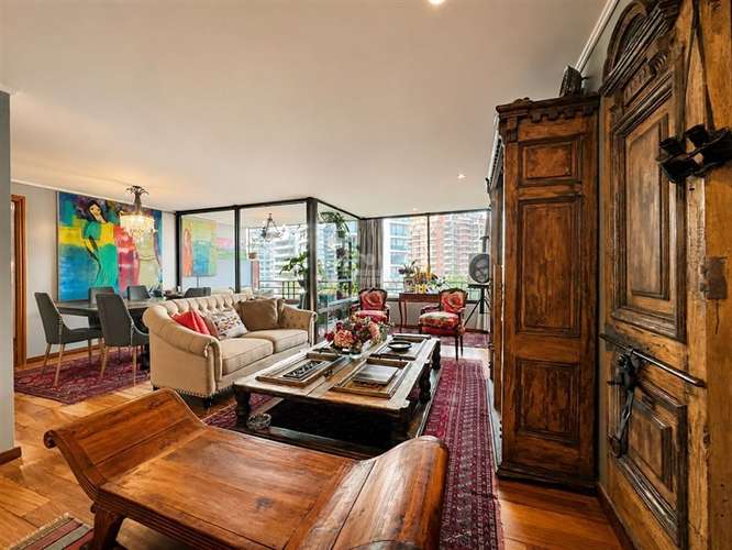 Departamento en venta de 3 dorm. en Las Condes