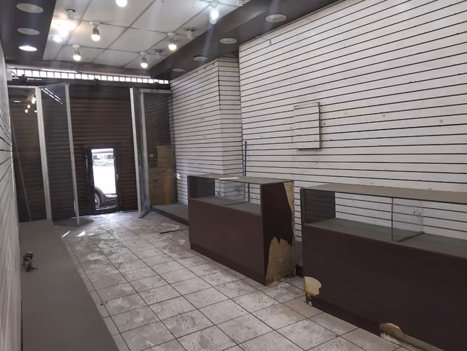 Oportunidad de inversión! propiedad con 3 locales comerciales en venta, Patronato, Recoleta - Imagen 3
