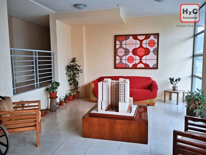 Arriendo depto. 2D y 1B recién remodelado. Cercano a todos los servicios y gran conectividad.