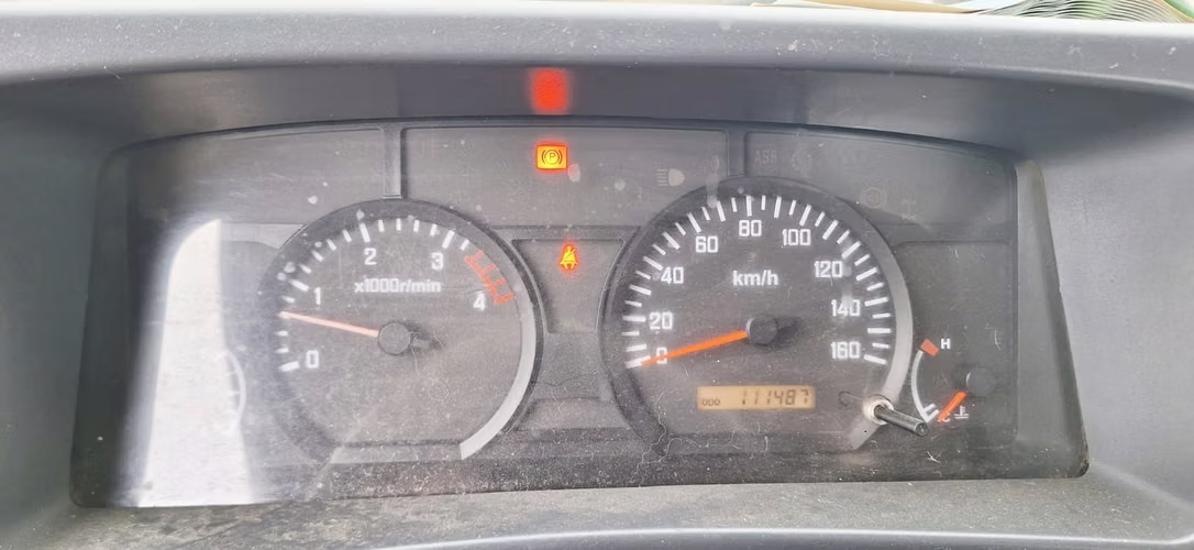 CAMIÓN CHEVROLET NKR 612 E4 – AÑO 2015.  CARROCERÍA AUTORIZADA PARA TRANSPORTE DE GAS LICUADO