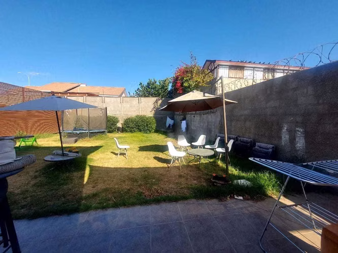 CASA EN CONDOMINIO EN LA SERENA  (180218)
