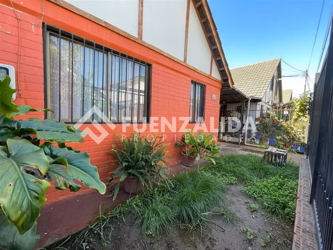 Casa en venta de 3 dorm. en Maipú