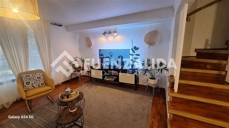 Casa en venta de 3 dorm. en Maipú