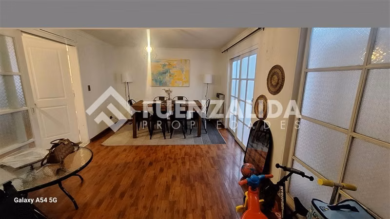 Casa en venta de 3 dorm. en Maipú