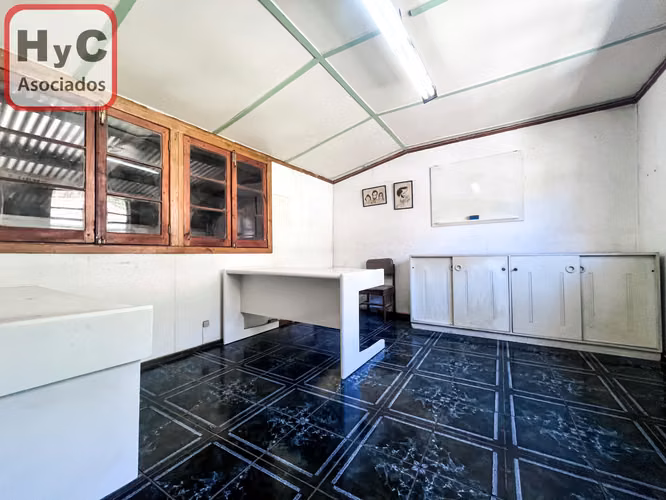 Imponente Propiedad Industrial y Comercial de 615 m² Útiles + Mes de Gracia! - Imagen 4