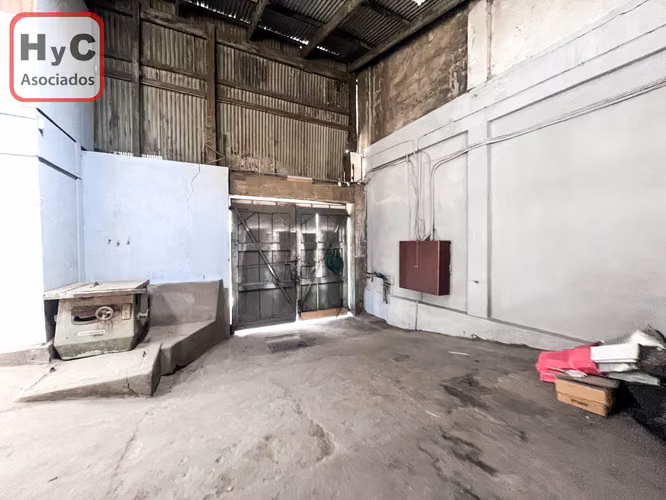 Imponente Propiedad Industrial y Comercial de 615 m² Útiles + Mes de Gracia! - Imagen 11