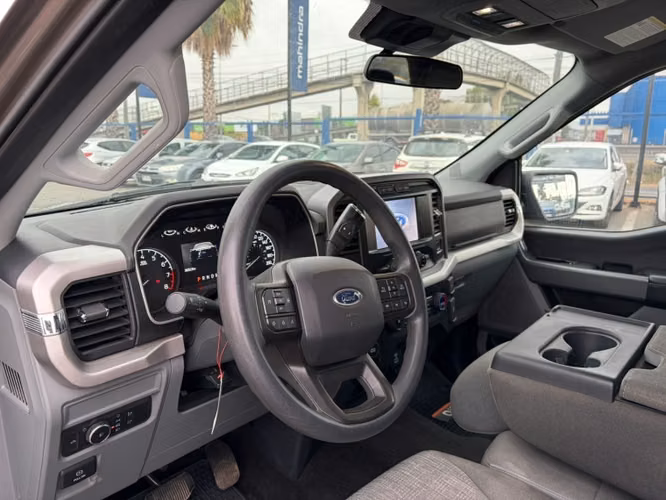 FORD F-150 3.3 CC XLT AT DESCUENTA IVA