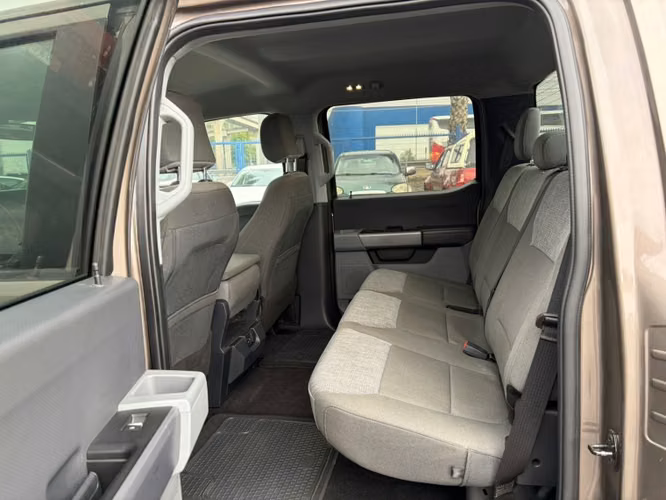 FORD F-150 3.3 CC XLT AT DESCUENTA IVA