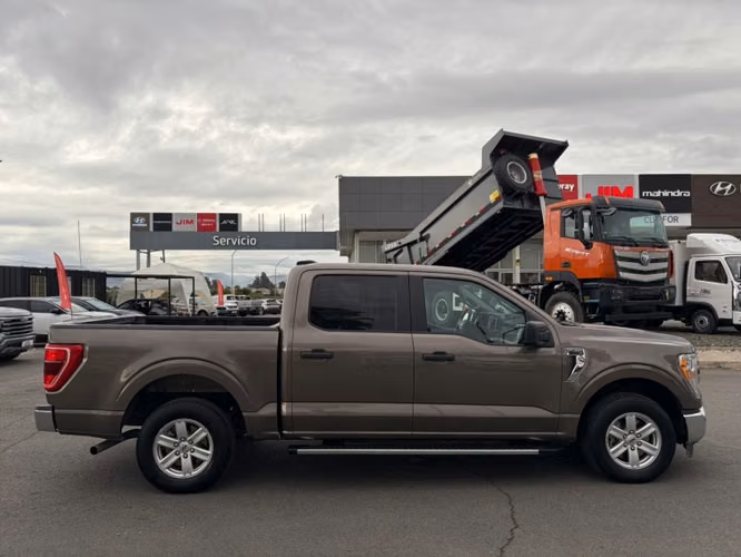 FORD F-150 3.3 CC XLT AT DESCUENTA IVA
