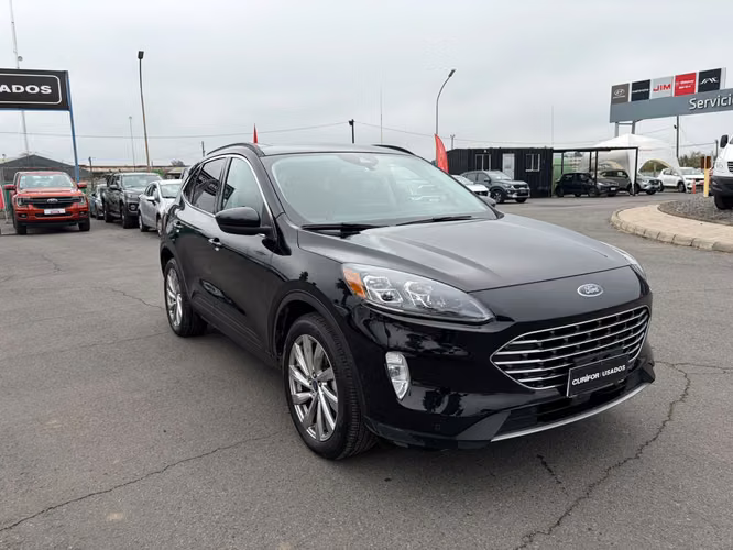 FORD ESCAPE AWD 2.0 AUT TITANIUM