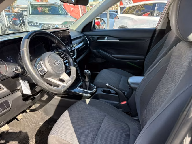 KIA SELTOS 1.6 EX MT