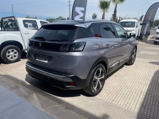PEUGEOT 3008 GT HYBRID 136HP AT 4X4 - Imagen 4