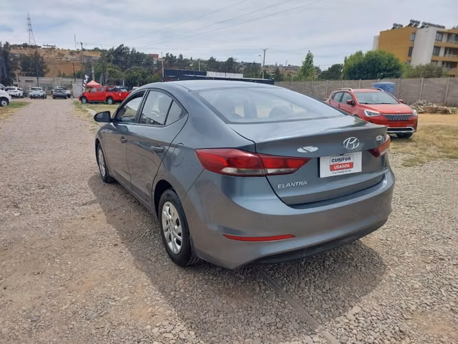 HYUNDAI ELANTRA GL 1.6