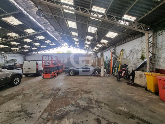Local Comercial y Galpón en Ñuñoa