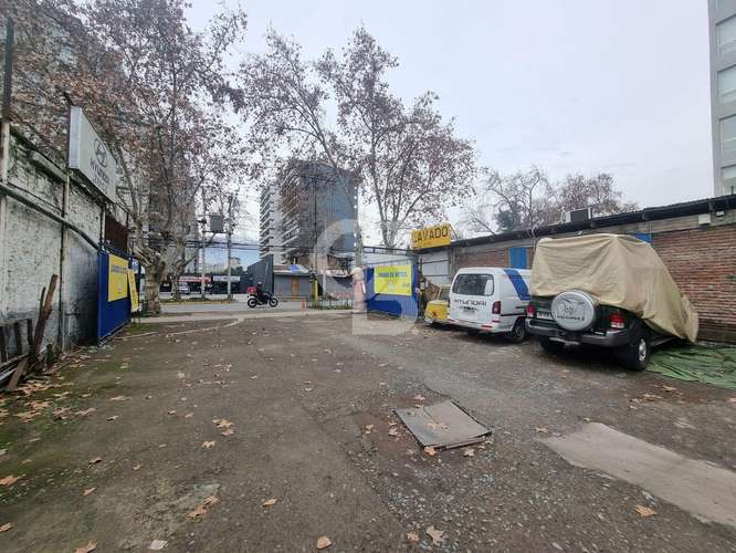 Local Comercial y Galpón en Ñuñoa