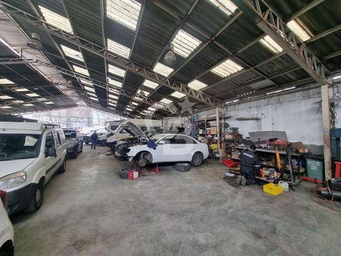 Local Comercial y Galpón en Ñuñoa