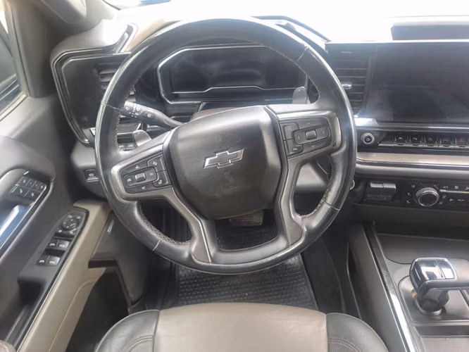 CHEVROLET SILVERADO 6.2 ZR2 AT 4X4 - DESCUENTA IVA - Imagen 10