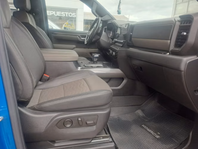 CHEVROLET SILVERADO 6.2 ZR2 AT 4X4 - DESCUENTA IVA - Imagen 7