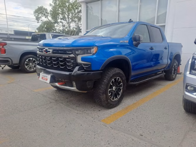 CHEVROLET SILVERADO 6.2 ZR2 AT 4X4 - DESCUENTA IVA