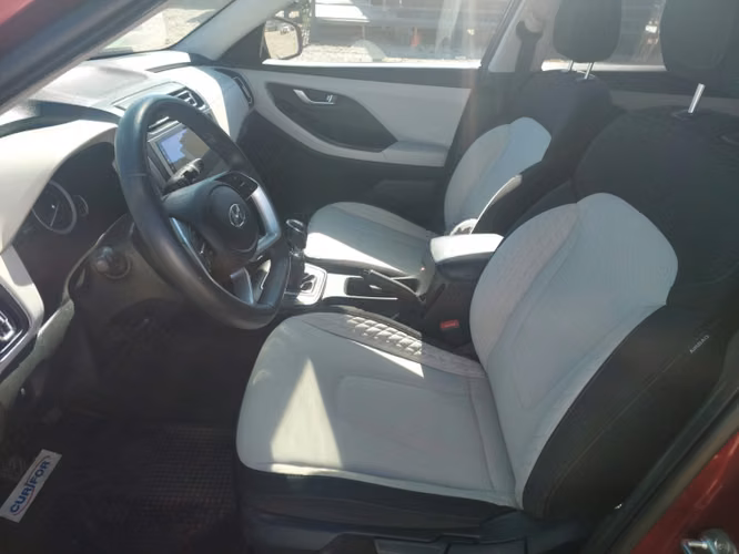 HYUNDAI CRETA 1.5 SU2I PLUS MT